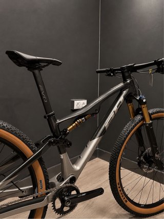 Bicicleta Doble Suspensión BH lynx race evo 8.5