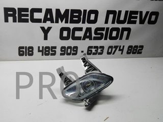 Faro lancia ypsilon derecho nuevo
