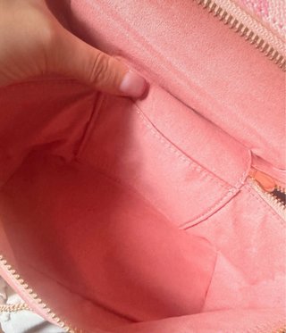 Borsa rosa con lucchetto dorato