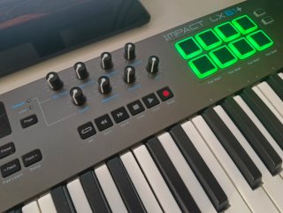 Teclado MIDI Nektar Impact LX61+