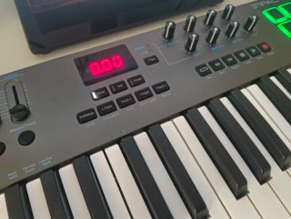 Teclado MIDI Nektar Impact LX61+