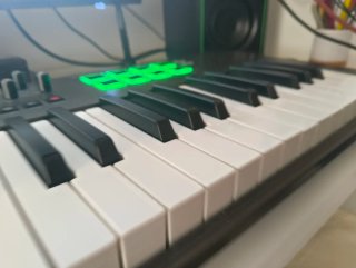 Teclado MIDI Nektar Impact LX61+