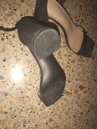 Zapatos de tacón negros