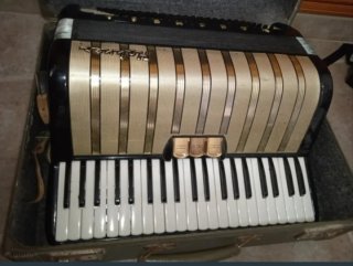Acordeón Hohner Clásico