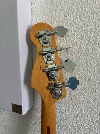 Bajo Fender Precision Blanco
