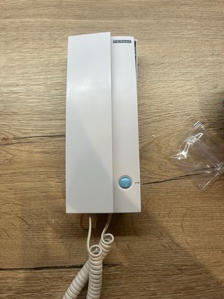 Telefonillo Fermax blanco