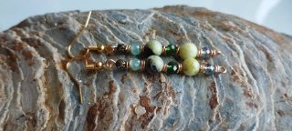 Pendientes Artesanales Verdes y Dorados
