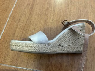 Esparteñas cuña beige/blancas talla 37