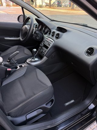 Peugeot 308 AUTOMATICO 1.6 HDI