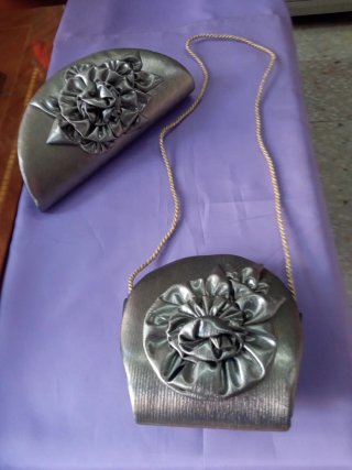 Bolso y sombrero negro/dorado artesanal