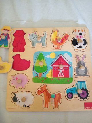 Juego de encajar piezas de madera