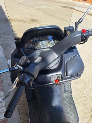 Suzuki Burgman 400 Año 2005