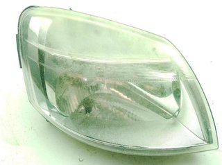 Peugeot 22781772 6205aw faro derecho partner 1.6