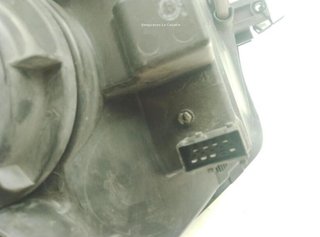 Peugeot 22781772 6205aw faro derecho partner 1.6