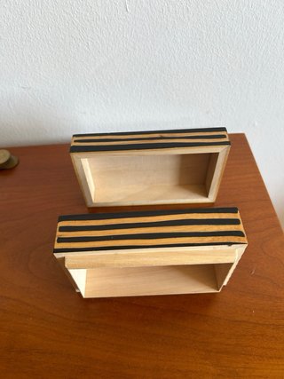 Caja decorativa madera rayas blanco y negro
