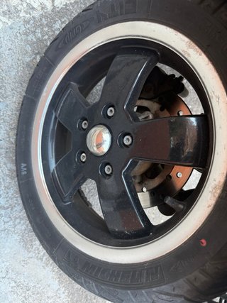 Vespa GTS 300 Gris