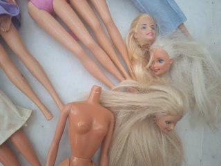 Lote Barbie Anni '90/2000 e Abbigliamento