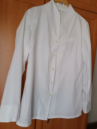 Camisa blanca. El Corte Inglés