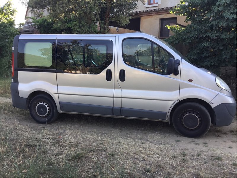 Opel Vivaro Combi 6 87cv 2014 - foto 1