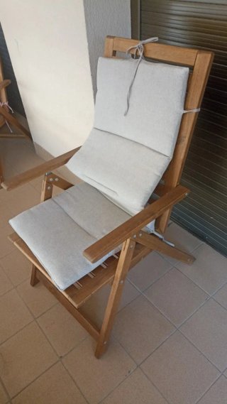 2 Hamacas de madera con cojines No son plegables