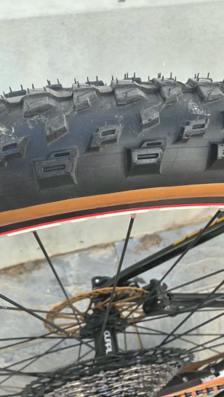 Bicicleta Lapierre Negra y Dorada