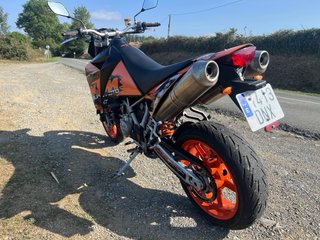 KTM 950 SM Supermoto. Cambiaria por superduke gen2