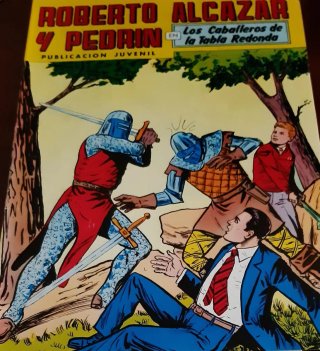 Lote 12 tebeos "Roberto Alcázar y Pedrín"
