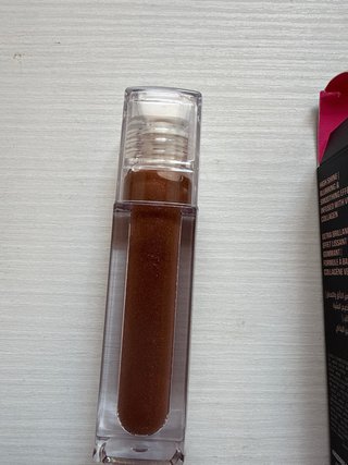 Huda Beauty Faux Filler She fire