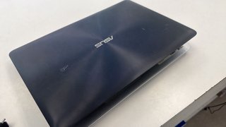 Ordenador portátil Asus Plata/Negro
