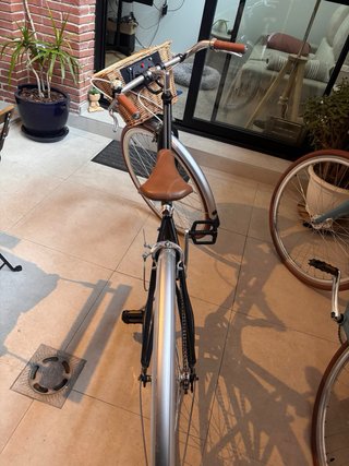 Bicicleta con cesta, sin estrenar!!!!