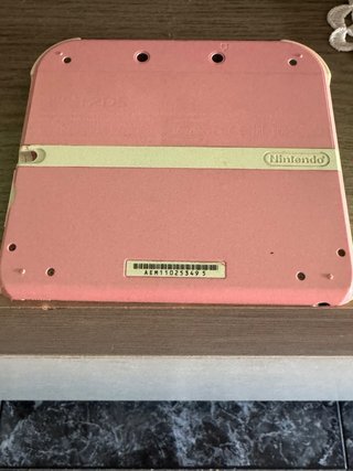 Nintendo 2DS Beige y Rojo