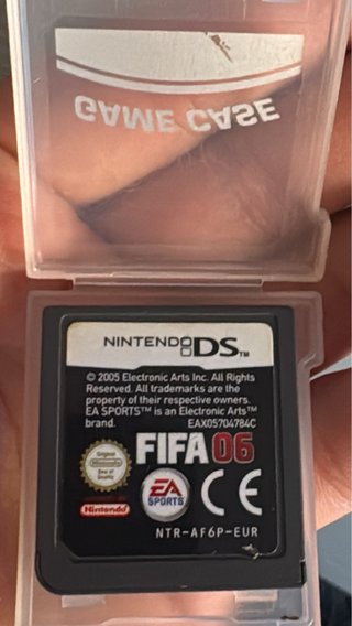 Nintendo 2DS Beige y Rojo