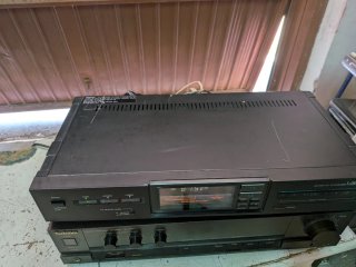Sansui T-700 Sintonizzatore PLL Quartz hi-fi radio