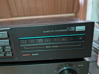 Sansui T-700 Sintonizzatore PLL Quartz hi-fi radio