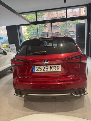 Lexus NX   2.5 300h Executive 4WD