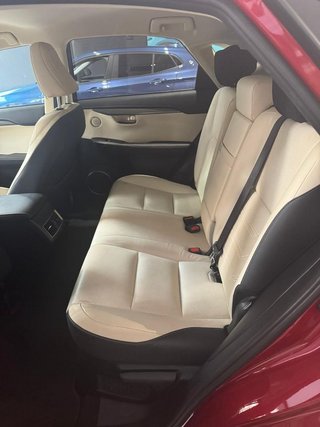 Lexus NX   2.5 300h Executive 4WD