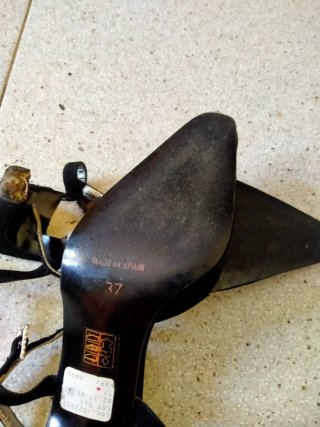 Sandalias de tacón negras