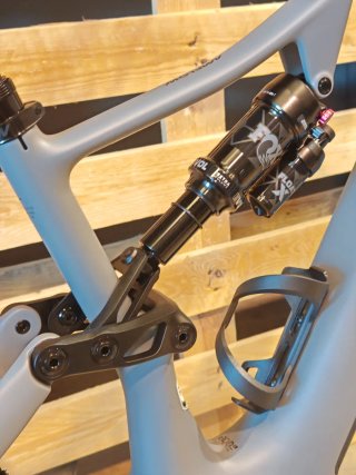 Amflow PR Carbon Pro 2027