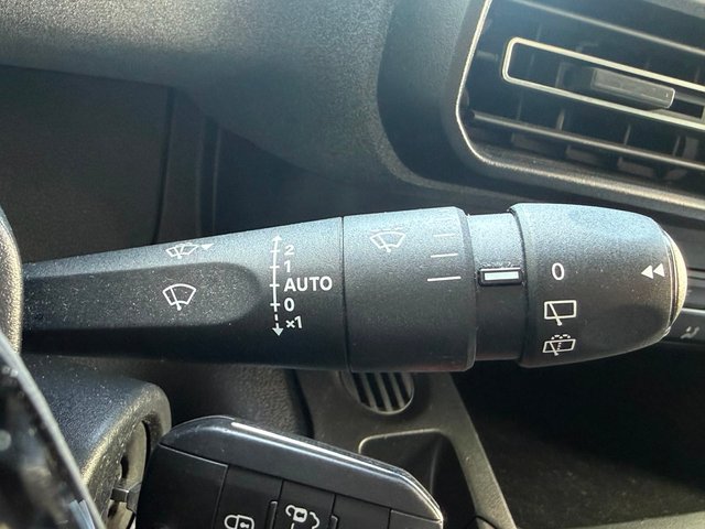 Peugeot Rifter 2025