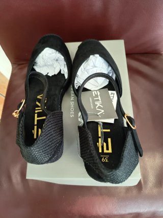 Cuñas Etika Negro Talla 39