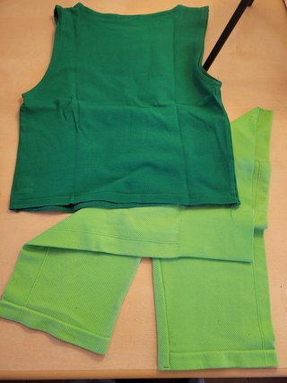 Lote 2 conjuntos deportivos top + pantalón