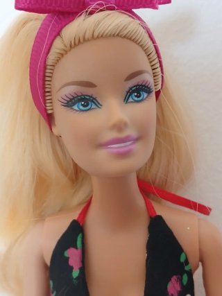 Barbie Anni 2000 con Abito a Fiori