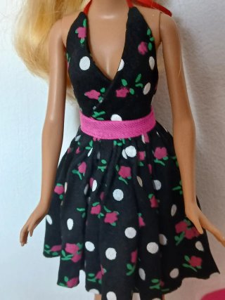 Barbie Anni 2000 con Abito a Fiori