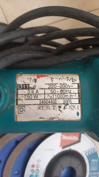 Radial Makita con discos