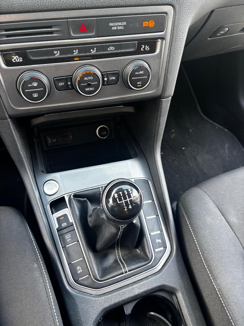 Volkswagen Golf Sportsvan 1.6 TDI CR Business & Navi 2015, foto 29