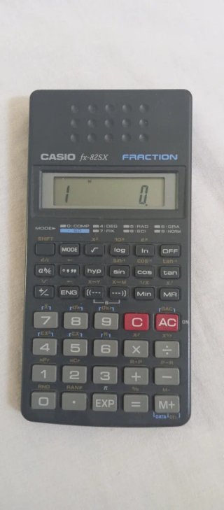 Calculadora Científica Casio fx-82SX