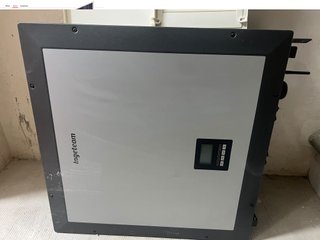 Instalación solar fotovoltaica, 33KWp + Inversor