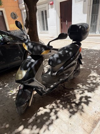 Yamaha Cignus Scooter Negro/Gris