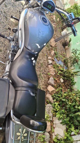 Hyosung Aguila 650 Cruiser Moto