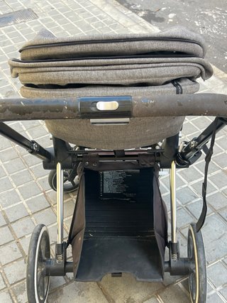 Cochecito Cybex Priam manillar desgastado